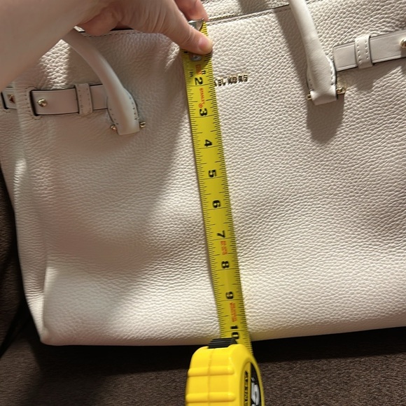 Michael Kors Addison Large Pebbled Leather Tote NWT - Picture 4 of 15